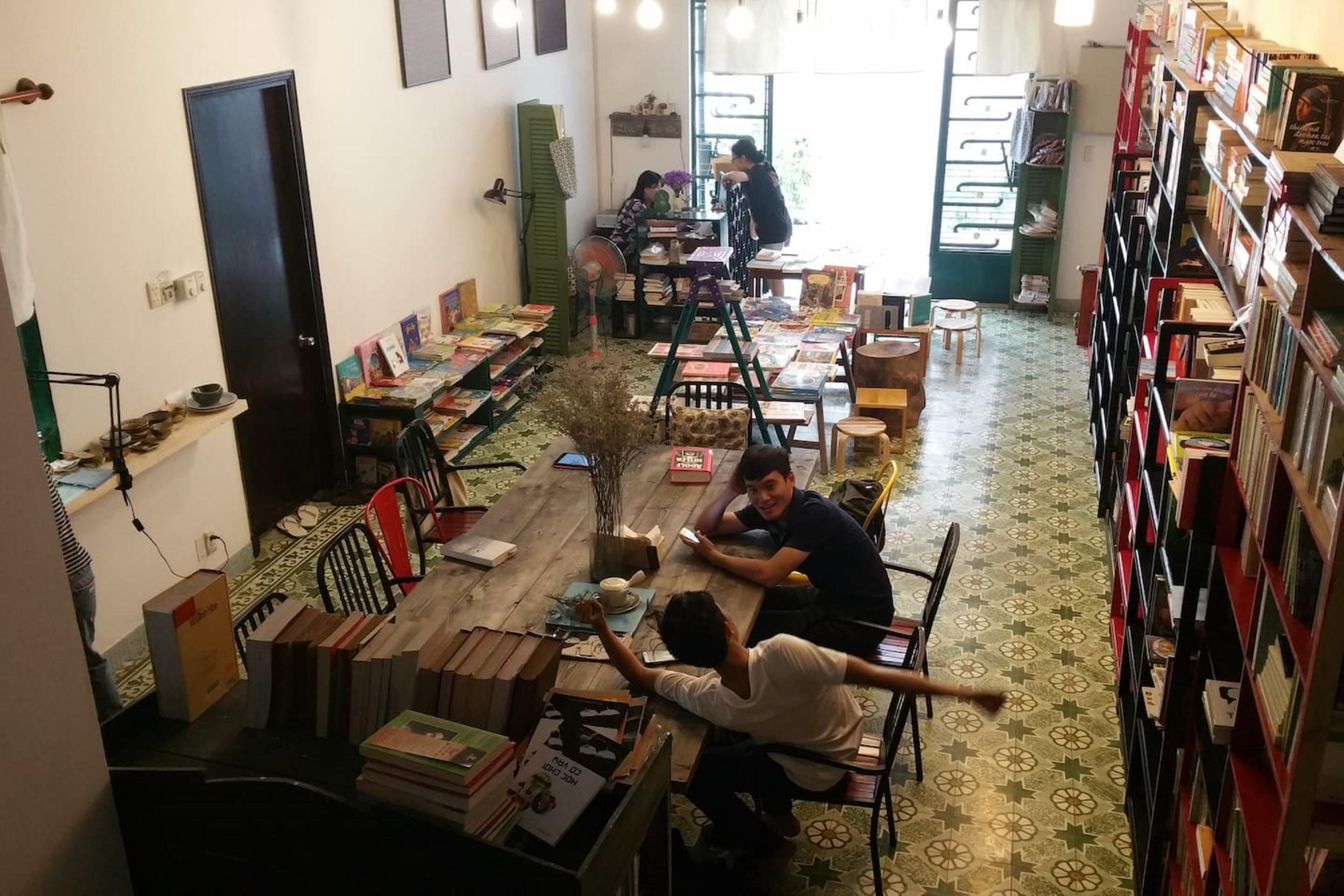 Nhà Dân Domino Khách sạn TP. Hồ Chí Minh